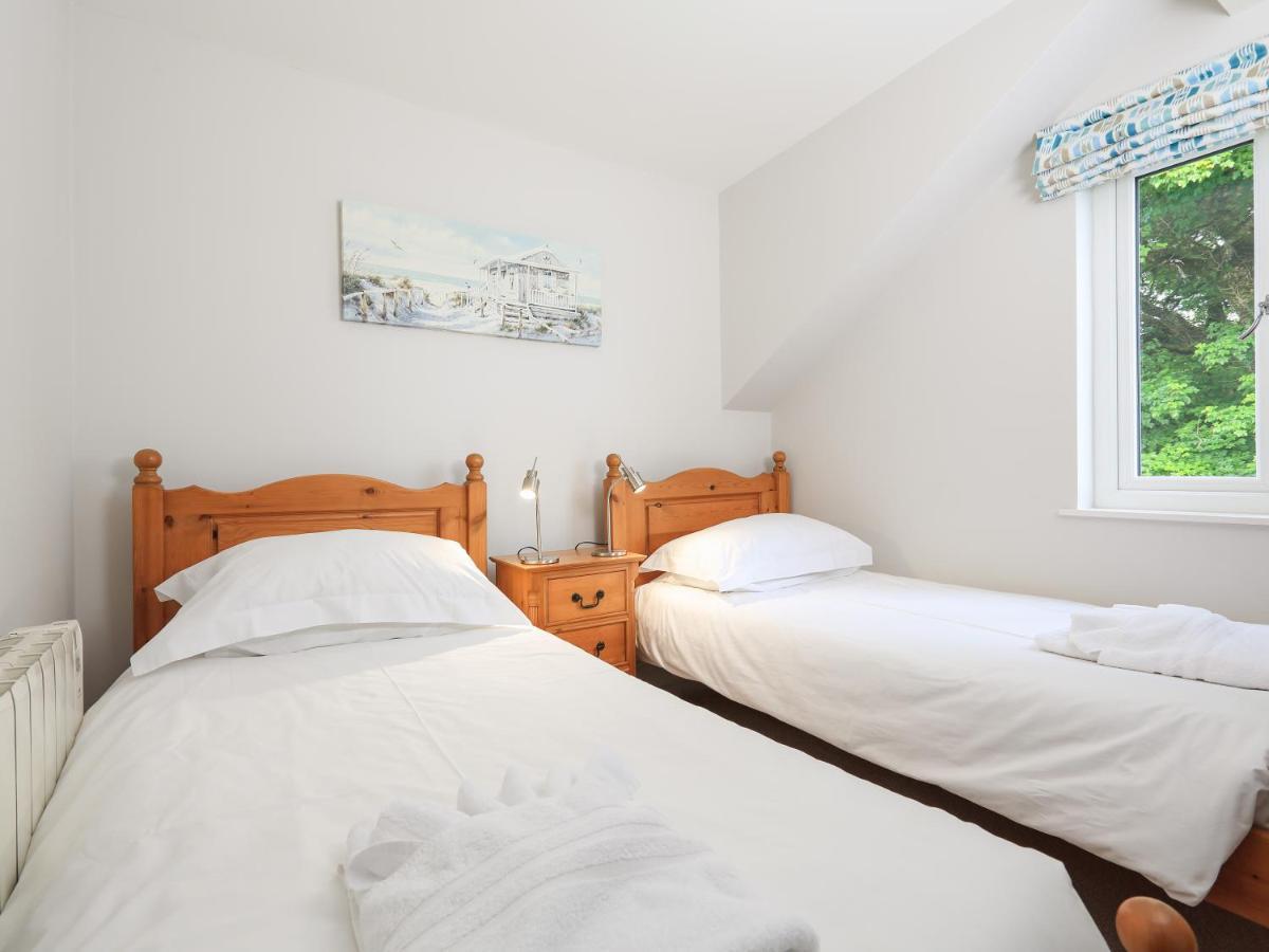 Keepers Lodge, Hillfield Village Dartmouth Bagian luar foto